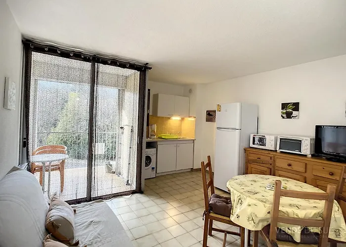 F2 Avec Terrasse, Wifi Et Proximite Thermes A - Fr-1-451-118 * Lamalou-les-Bains
