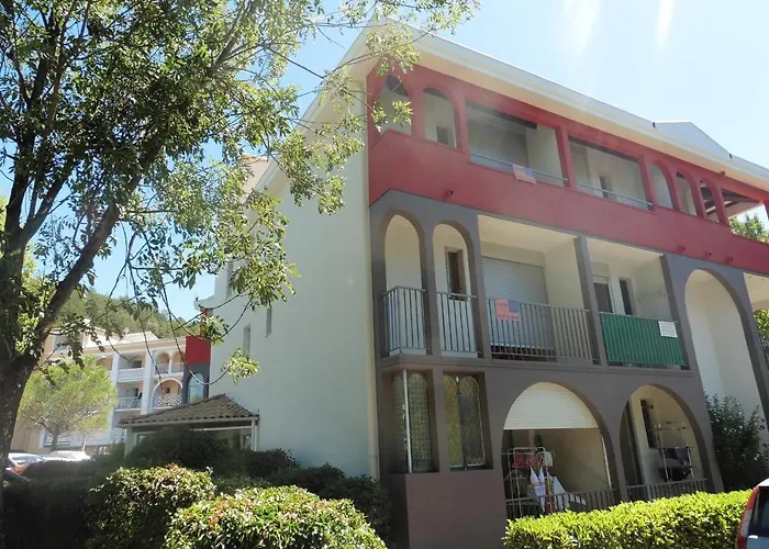 F2 Avec Terrasse, Wifi Et Proximite Thermes A - Fr-1-451-118 Apartment Lamalou-les-Bains